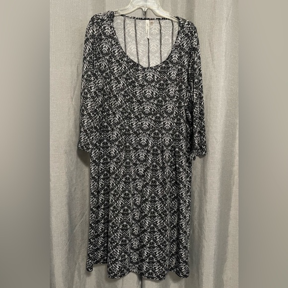 NY Collection Woman Dress - Picture 1 of 6